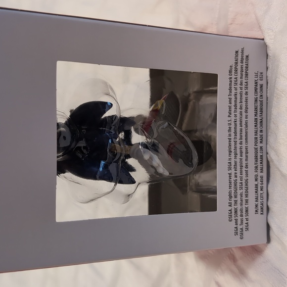 New Sonic Christmas Tree Ornament - Picture 3 of 6